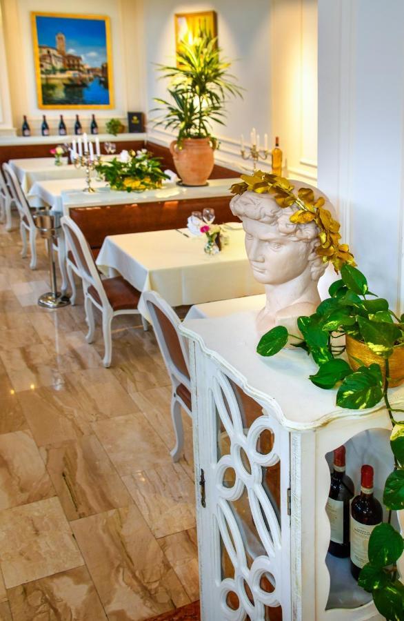 Grand Hotel Palladium Monaco di Baviera Esterno foto